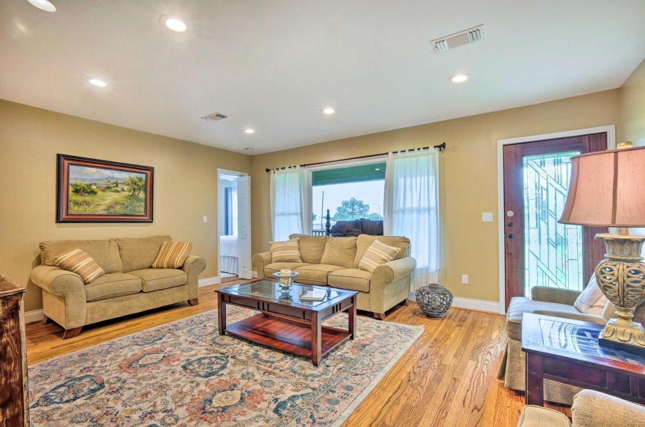 The Gathering Place Brenham Home On 6 Acres Экстерьер фото