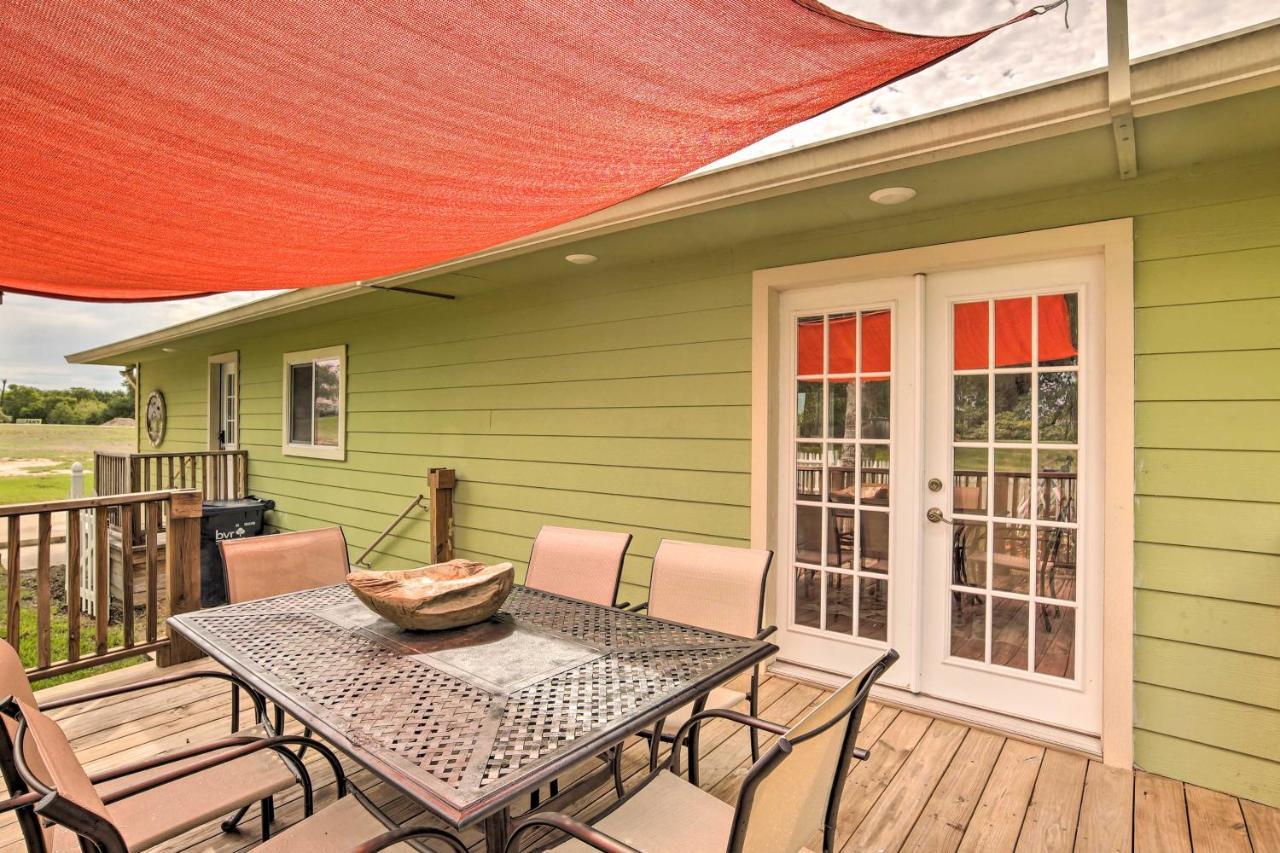 The Gathering Place Brenham Home On 6 Acres Экстерьер фото